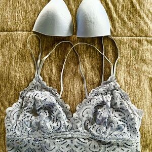 SO Lace Bralette with Removable Pads - Light blue size large